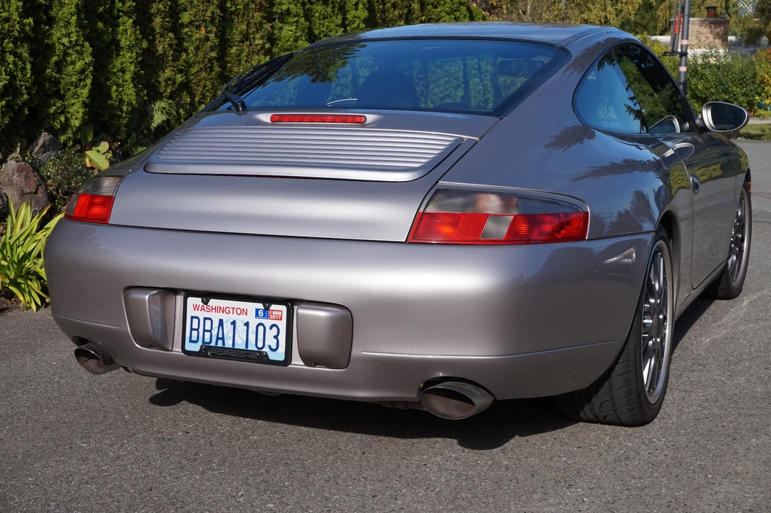 2001 Porsche 996 Carrera - Image 13 of 31