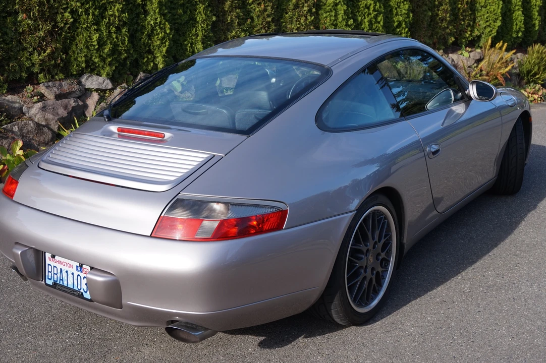 2001 Porsche 996 Carrera - Image 8 of 31