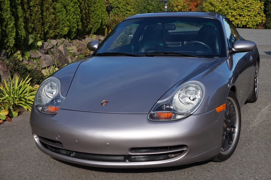 2001 Porsche 996 Carrera - Image 2 of 31