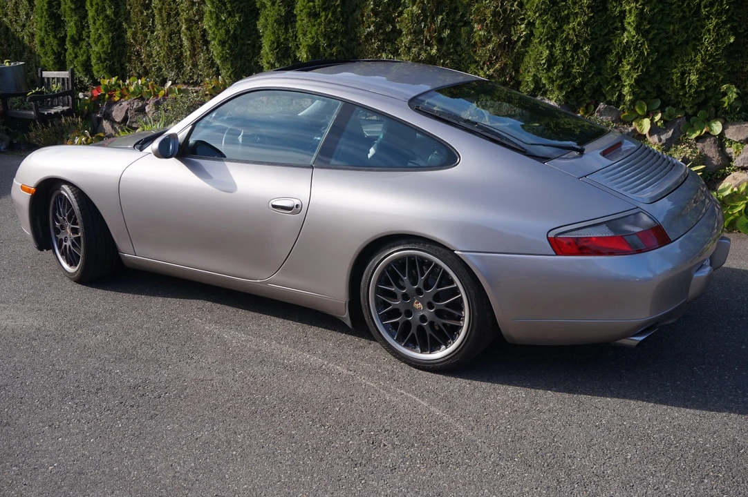 2001 Porsche 996 Carrera - Image 6 of 31