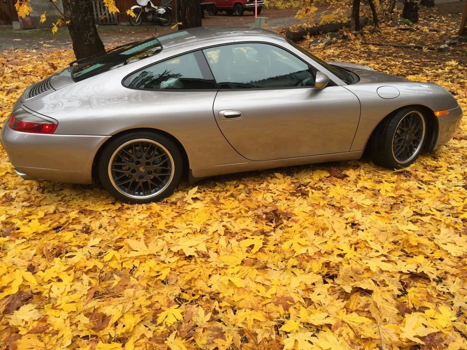 2001 Porsche 996 Carrera - Image 19 of 31