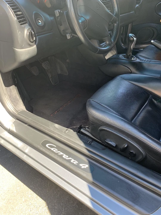 2001 Porsche 996 Carrera - Image 29 of 31