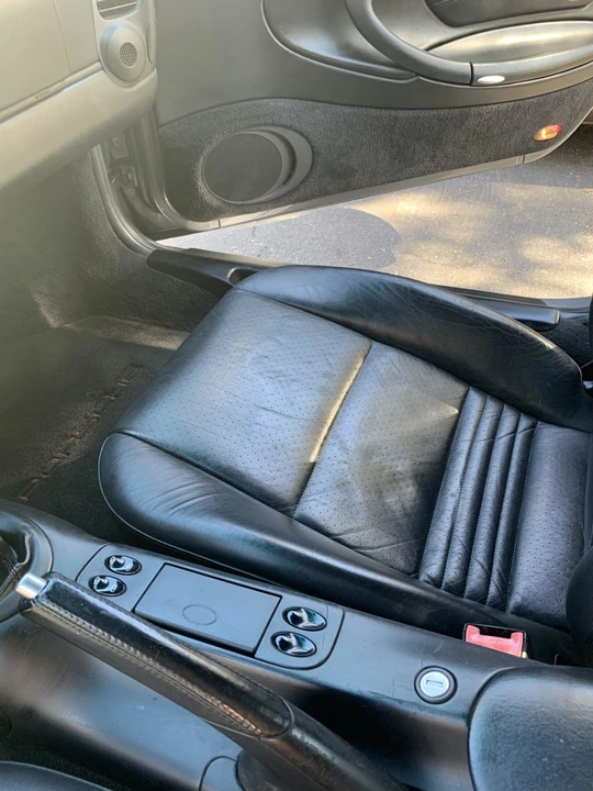 2001 Porsche 996 Carrera - Image 31 of 31
