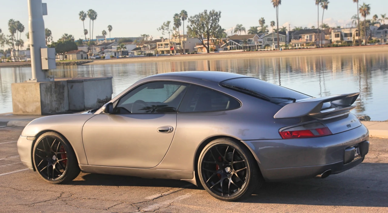 2001 Porsche 996 Carrera - Image 9 of 31