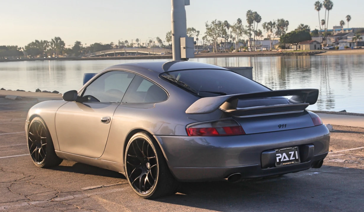 2001 Porsche 996 Carrera - Image 12 of 31