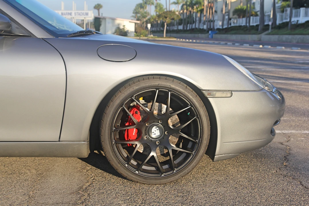 2001 Porsche 996 Carrera - Image 18 of 31