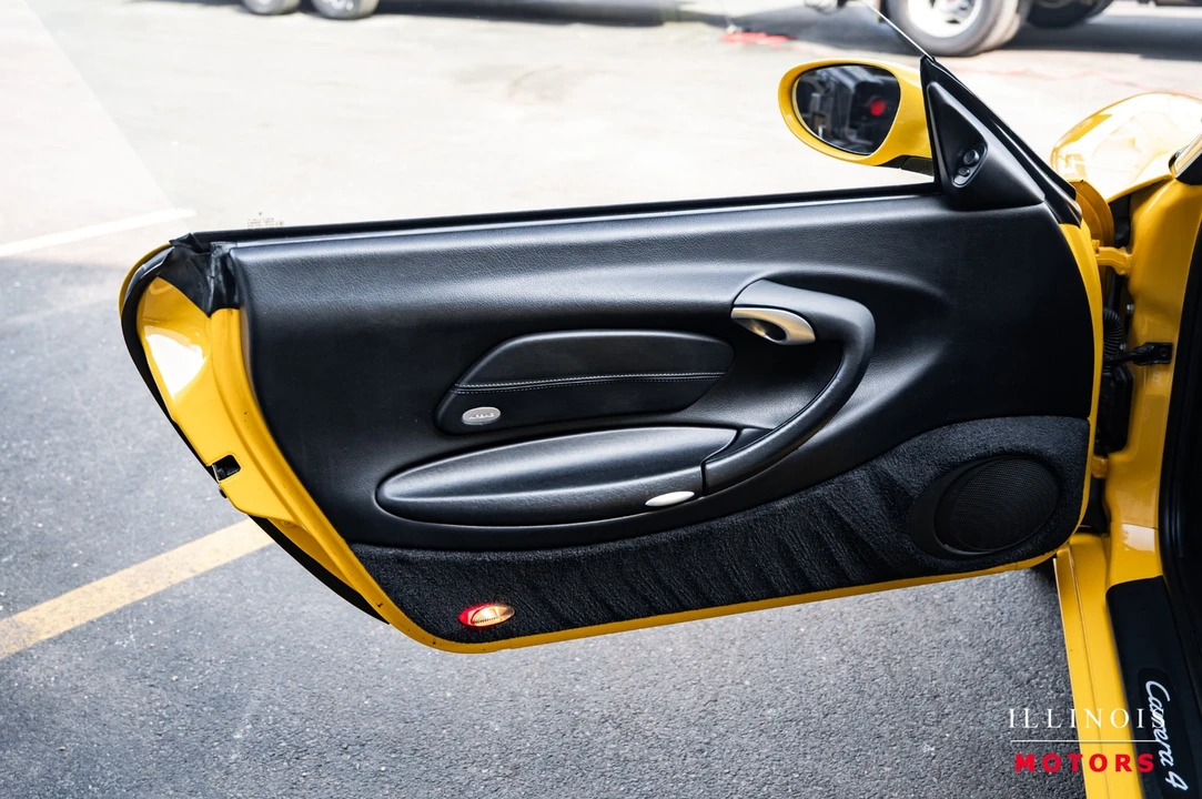 2001 Porsche 996 Carrera 4 - Image 15 of 21