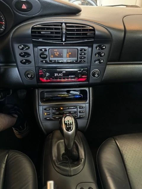 2001 Porsche 996 Carrera 4 - Image 8 of 22