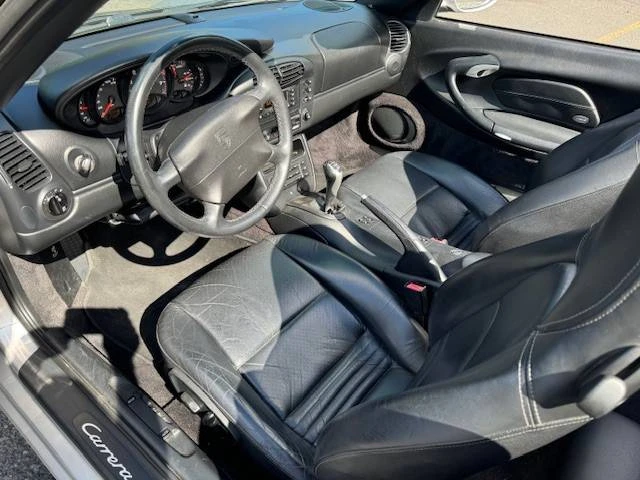 2001 Porsche 996 Carrera 4 - Image 10 of 22