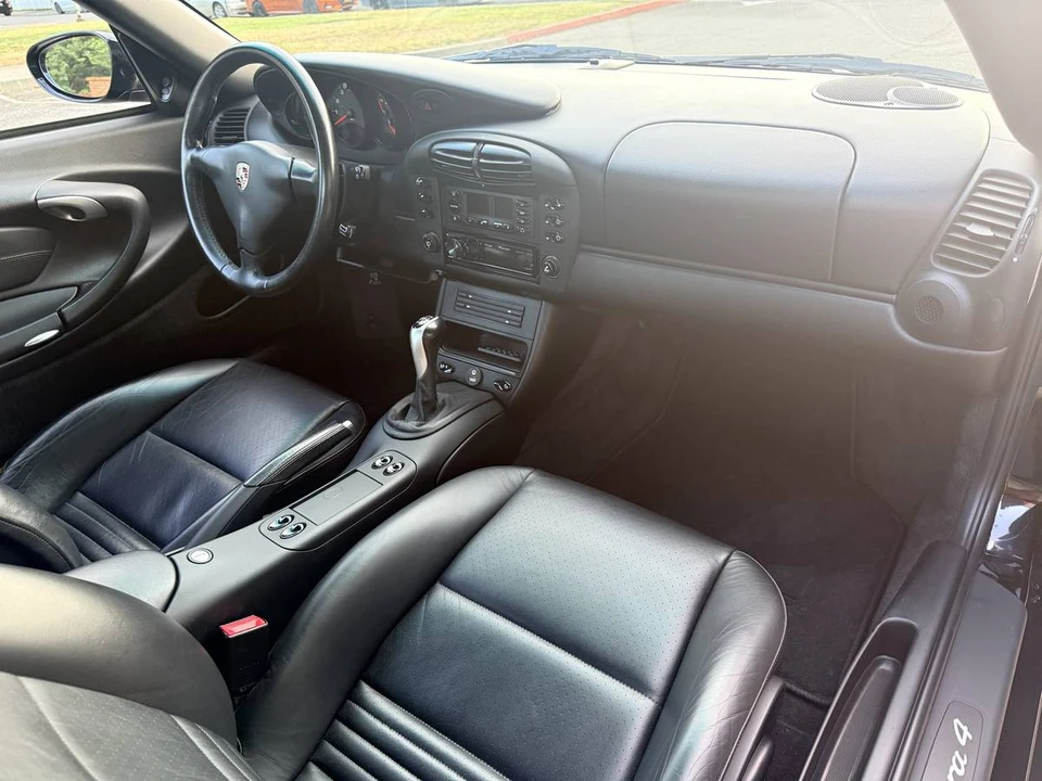 2001 Porsche 996 Carrera 4 - Image 14 of 24