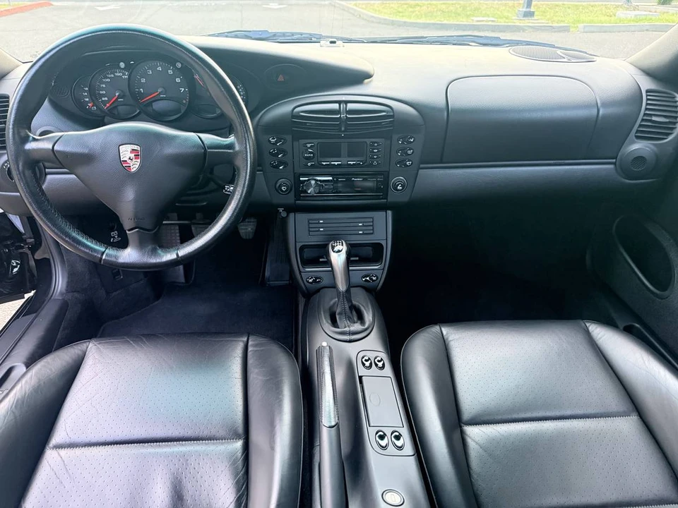 2001 Porsche 996 Carrera 4 - Image 15 of 24