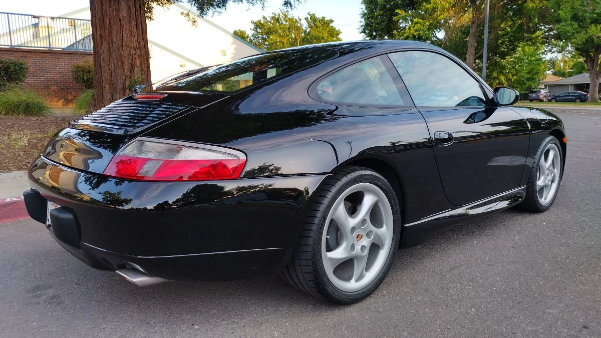 2001 Porsche 996 Carrera 4 - Image 4 of 24