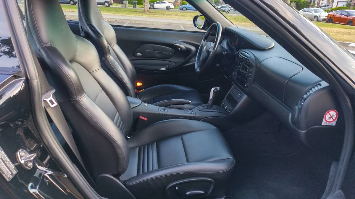 2001 Porsche 996 Carrera 4 - Image 12 of 24