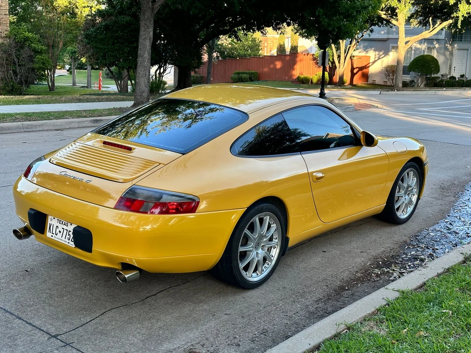 2001 Porsche 996 Carrera 4 - Image 5 of 20