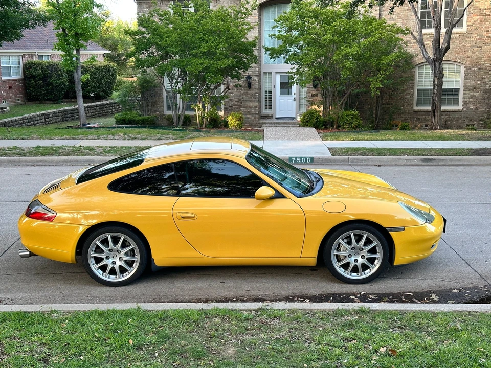 2001 Porsche 996 Carrera 4 - Image 4 of 20