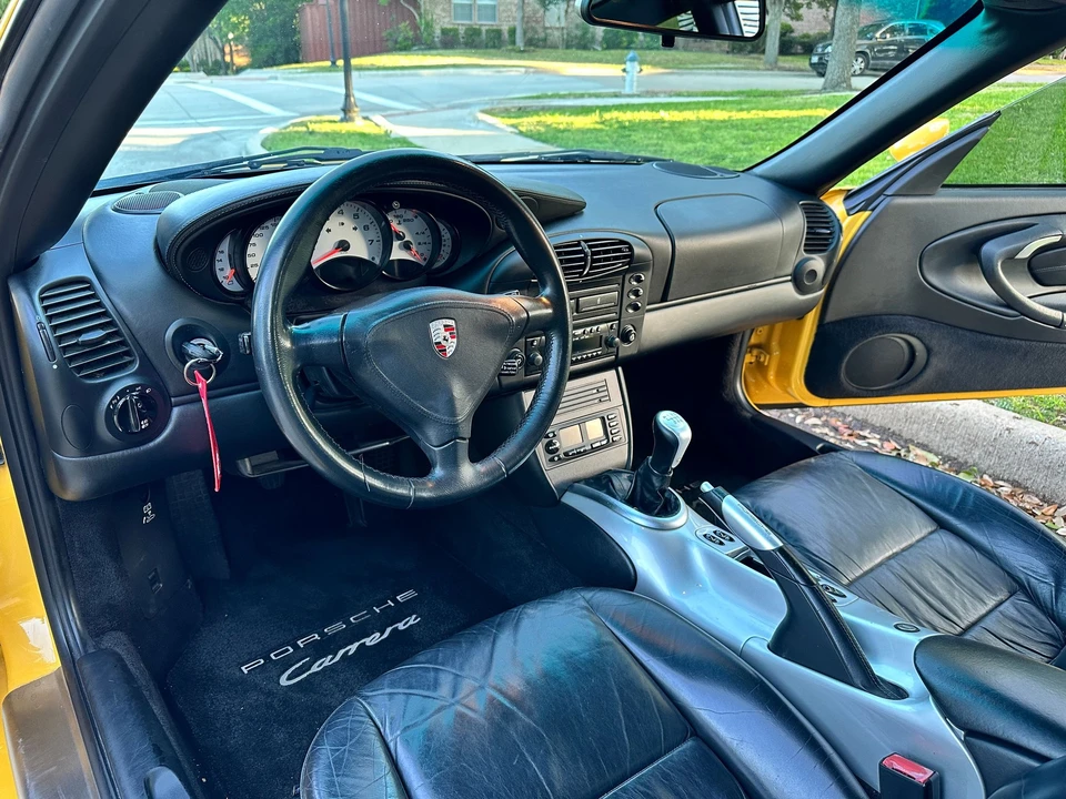 2001 Porsche 996 Carrera 4 - Image 7 of 20