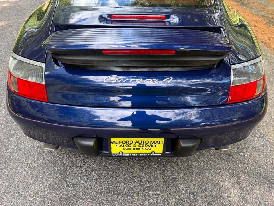 2001 Porsche 996 Carrera 4 - Image 21 of 31