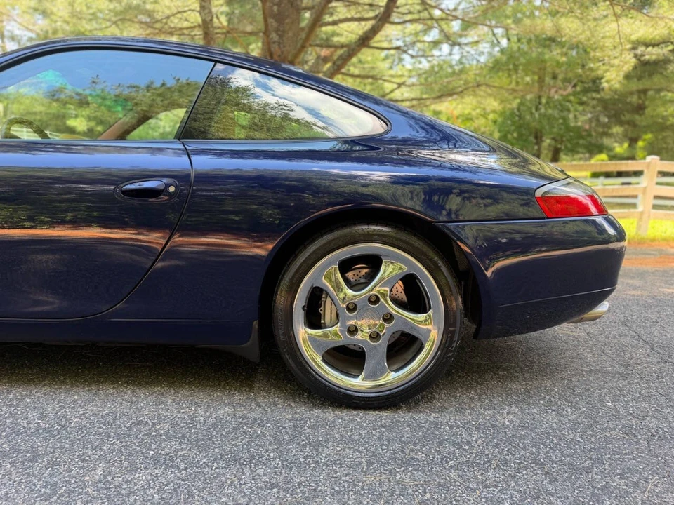 2001 Porsche 996 Carrera 4 - Image 6 of 31