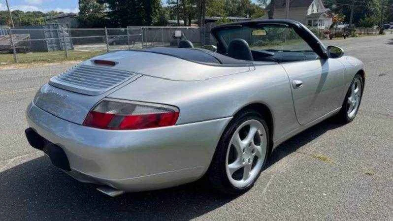 2001 Porsche 996 Carrera 4 - Image 3 of 10