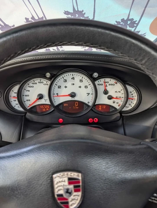 2001 Porsche 996 Carrera 4 - Image 5 of 6