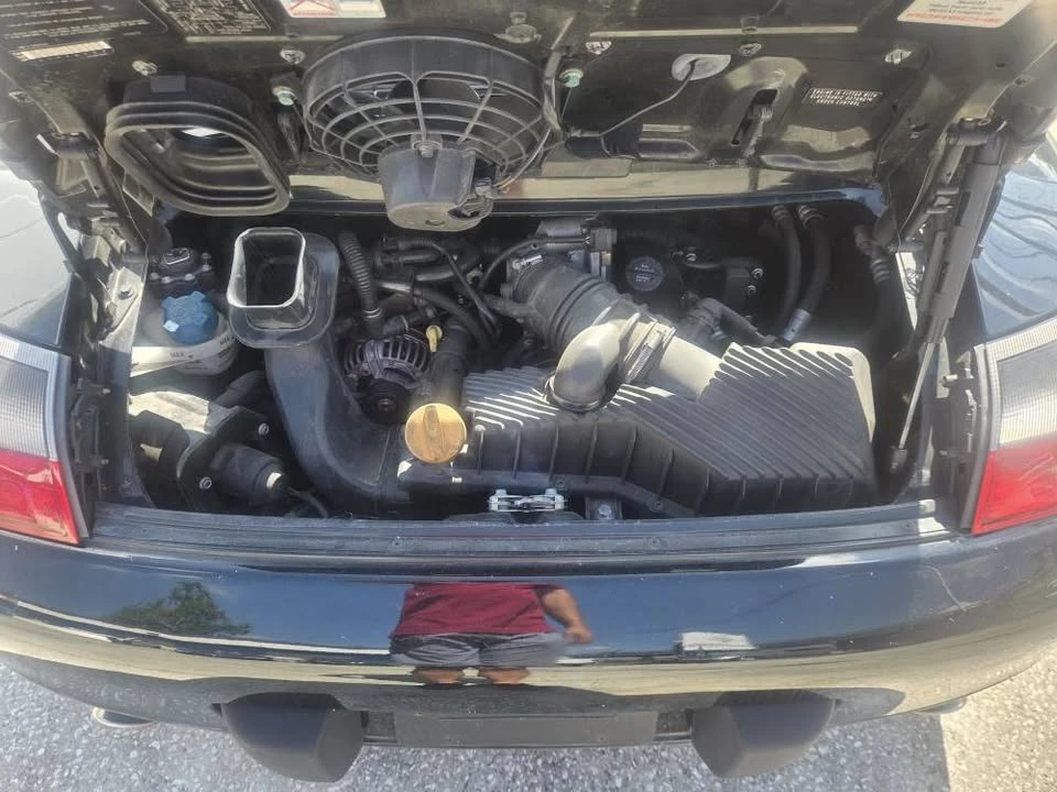 2001 Porsche 996 Carrera 4 - Image 14 of 18