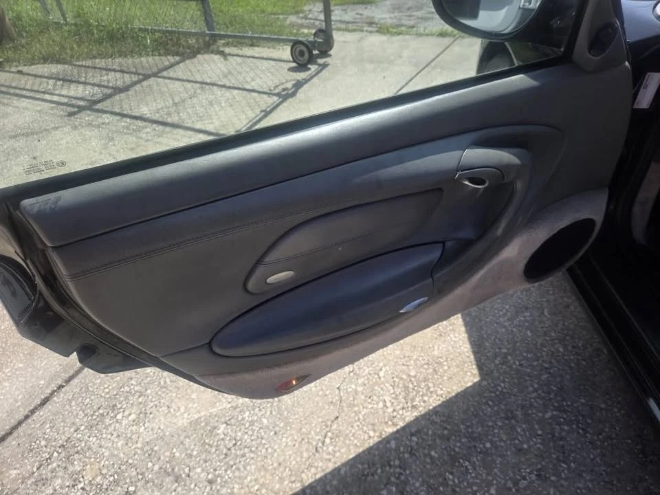 2001 Porsche 996 Carrera 4 - Image 12 of 18