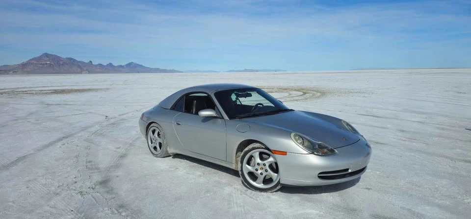 2001 Porsche 996 Carrera 4 - Image 5 of 8