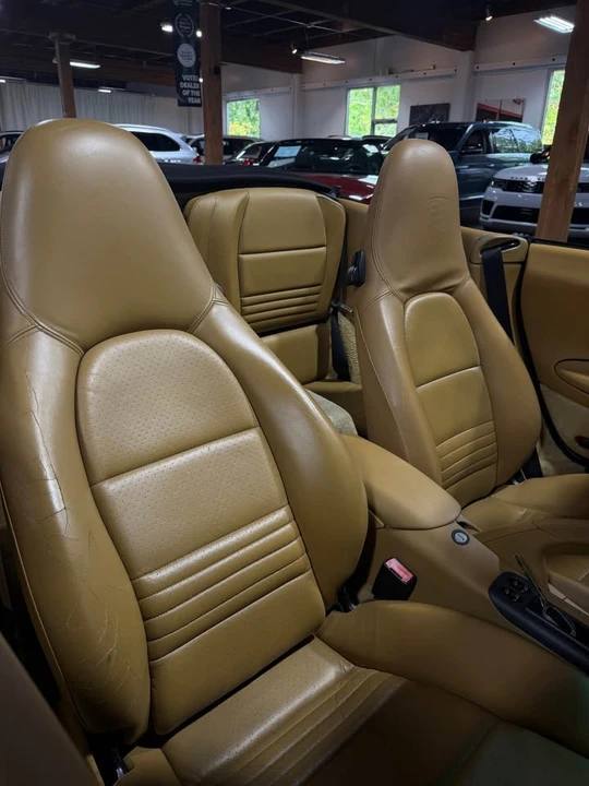 2001 Porsche 996 Carrera 4 - Image 8 of 10