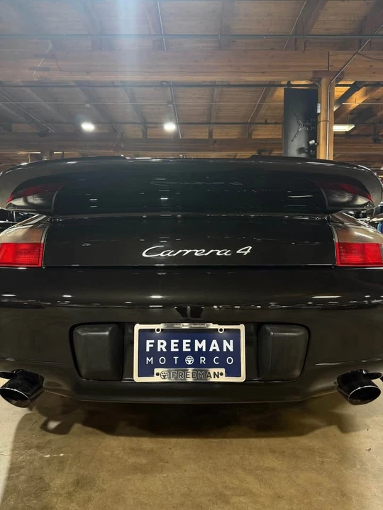 2001 Porsche 996 Carrera 4 - Image 3 of 10
