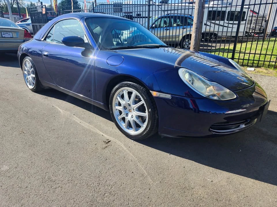 2001 Porsche 996 Carrera 4 - Image 3 of 12