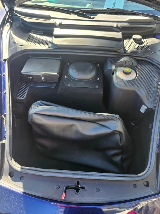 2001 Porsche 996 Carrera 4 - Image 11 of 12