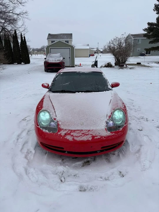 2001 Porsche 996 Carrera 4 - Image 2 of 12