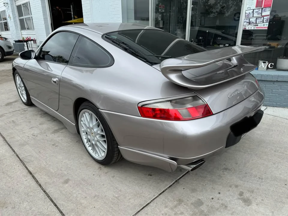 2001 Porsche 996 Carrera 4 - Image 4 of 12