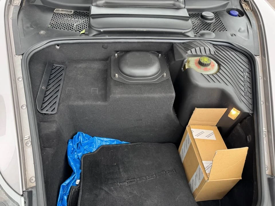 2001 Porsche 996 Carrera 4 - Image 12 of 12