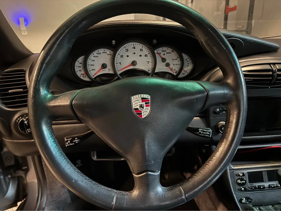 2001 Porsche 996 Carrera 4 - Image 5 of 5