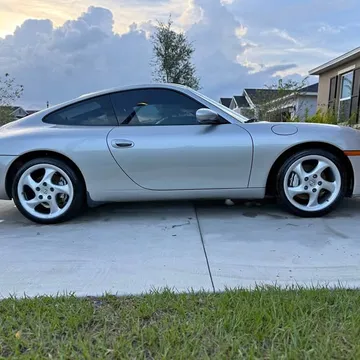 2001 Porsche 911 Carrera 4