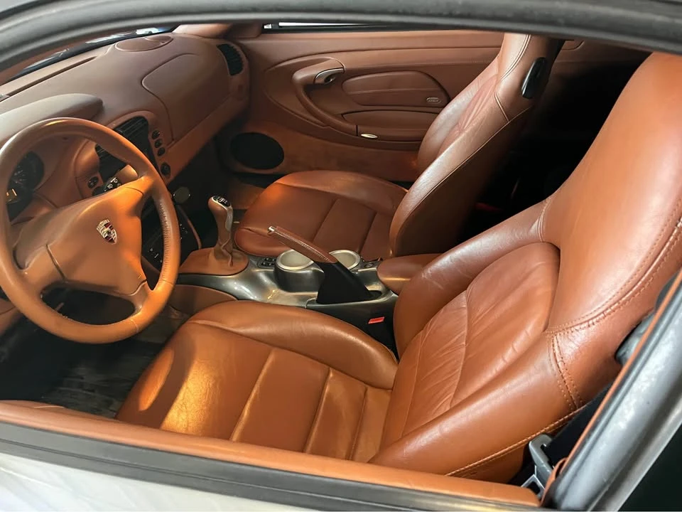 2001 Porsche 996 Carrera 4 - Image 2 of 17