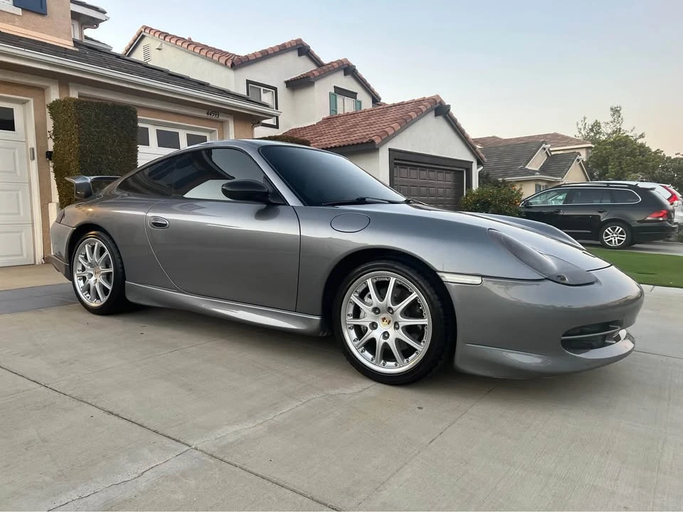 2001 Porsche 996 Carrera 4 - Image 4 of 17