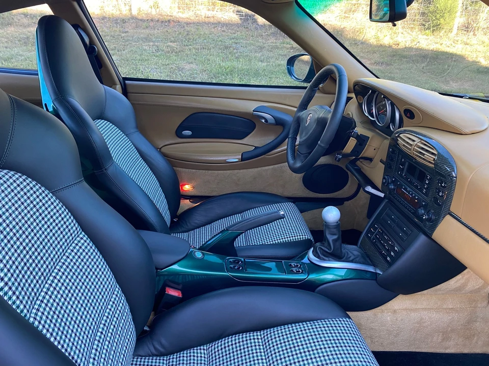 2001 Porsche 996 Carrera 4 - Image 22 of 28