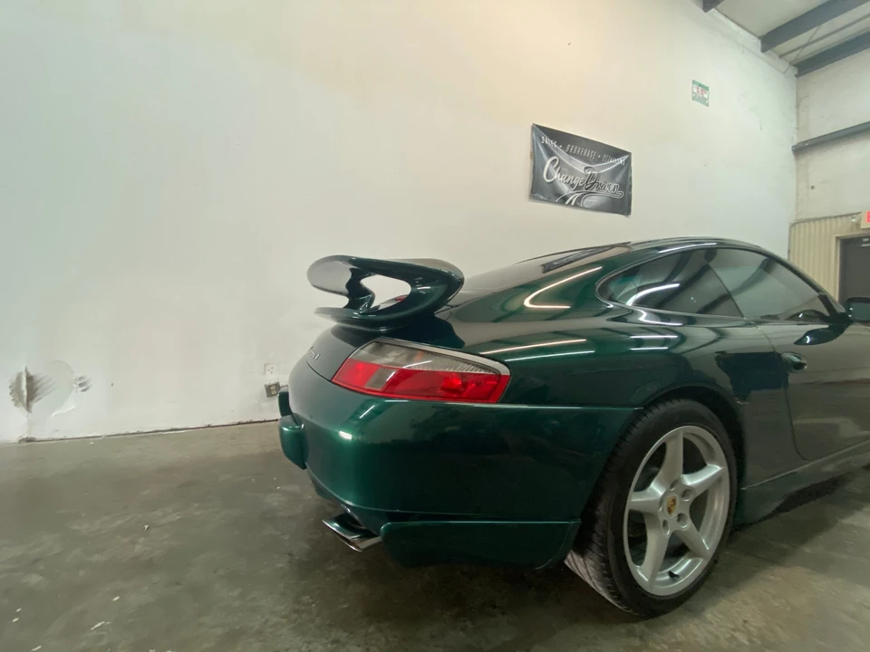 2001 Porsche 996 Carrera 4 - Image 7 of 28