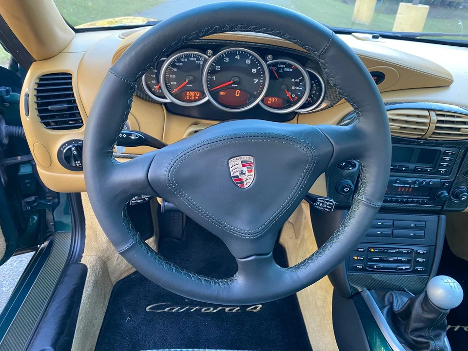 2001 Porsche 996 Carrera 4 - Image 17 of 28