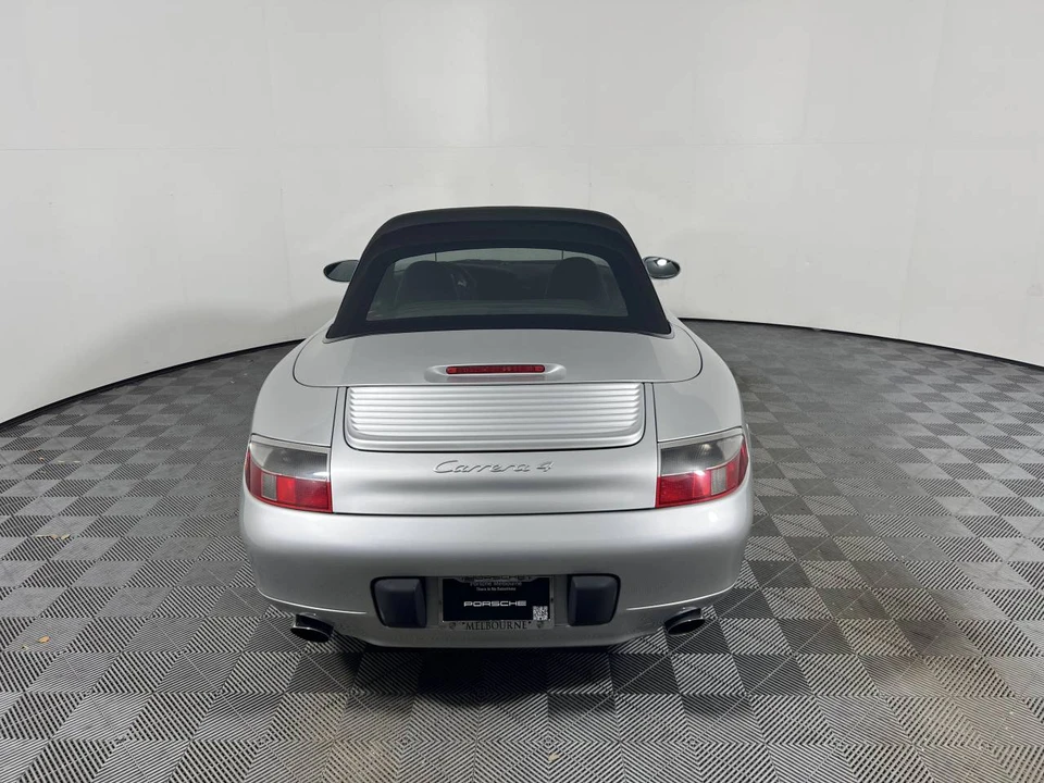 2001 Porsche 996 Carrera 4 - Image 4 of 4