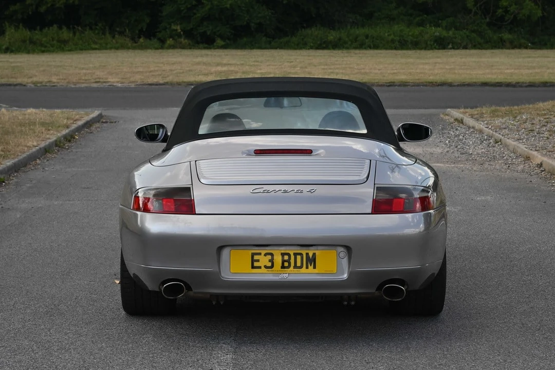 2001 Porsche 996 Carrera 4 - Image 9 of 30