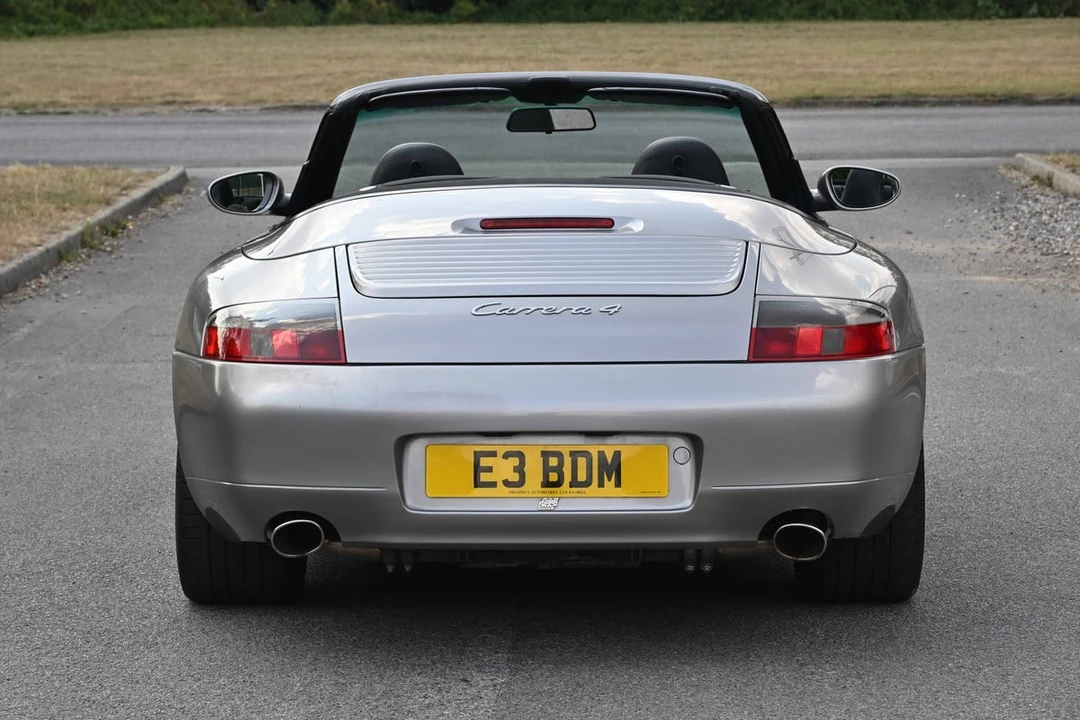 2001 Porsche 996 Carrera 4 - Image 22 of 30