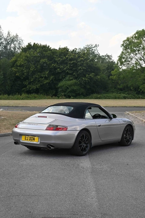 2001 Porsche 996 Carrera 4 - Image 26 of 30
