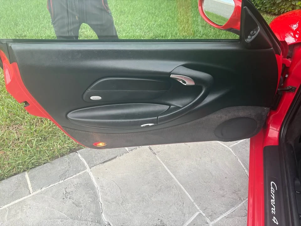 2001 Porsche 911 - Image 14 of 19