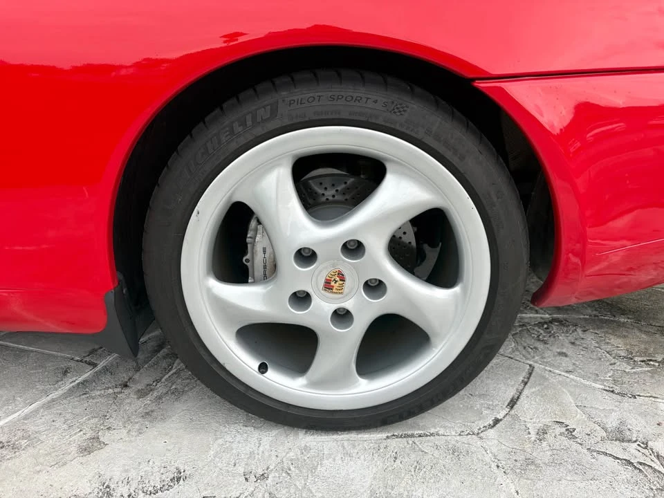 2001 Porsche 911 - Image 17 of 19