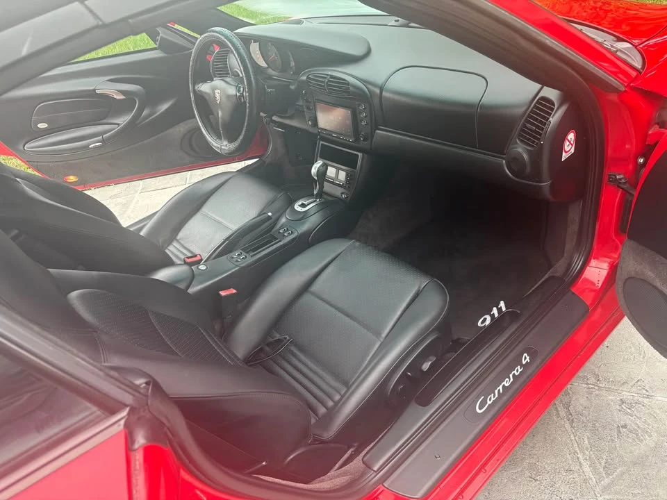 2001 Porsche 911 - Image 10 of 19