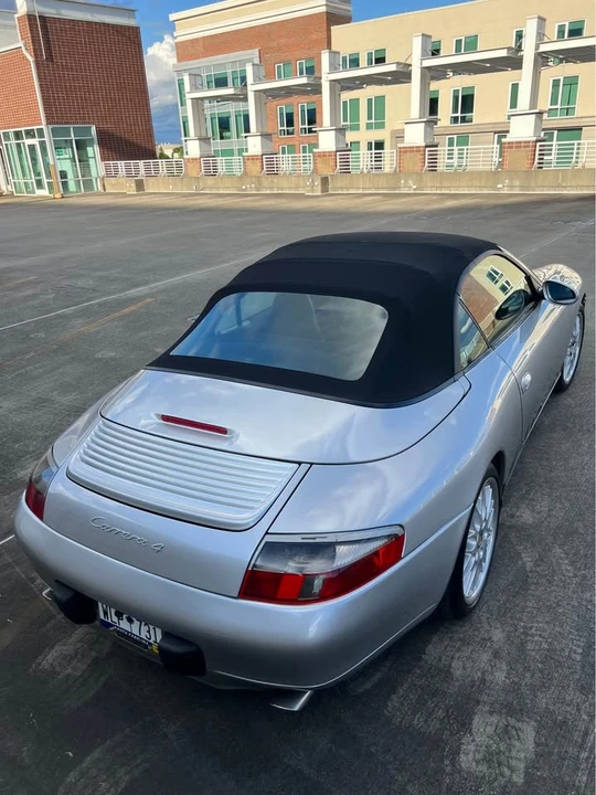 2001 Porsche 996 Carrera 4 - Image 6 of 8