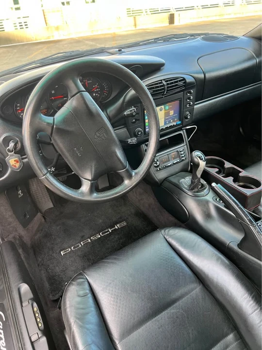 2001 Porsche 996 Carrera 4 - Image 7 of 8